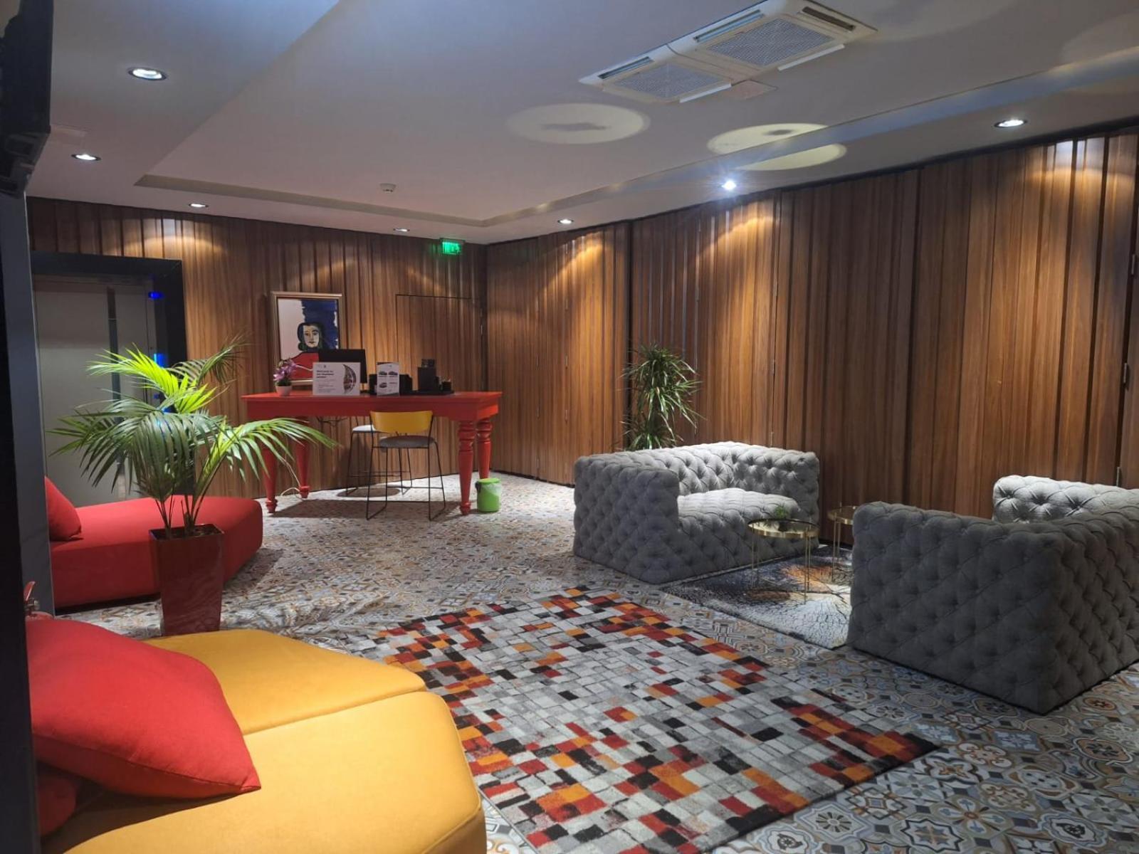 فندق Next Door Park سكوبجي المظهر الخارجي الصورة